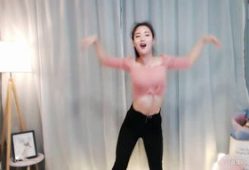 美女热舞短视频,短视频引爆视觉盛宴